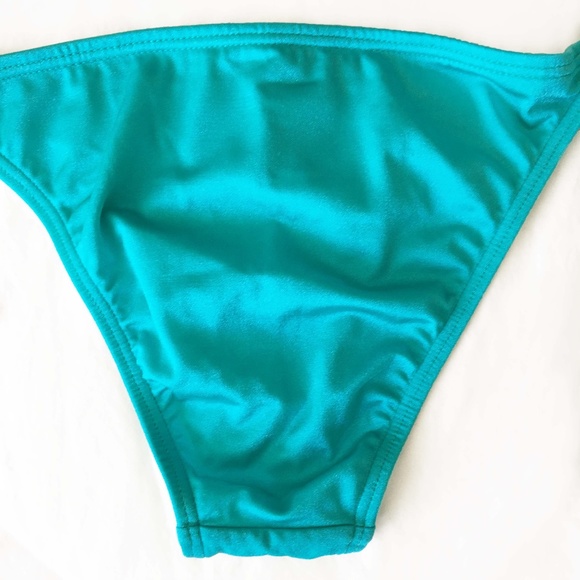 VICTORIA'S SECRET Skimpy String Bikini Bottom NWOT - Picture 6 of 8